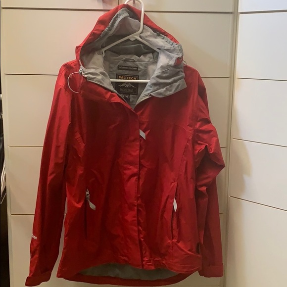 pactech performance jacket